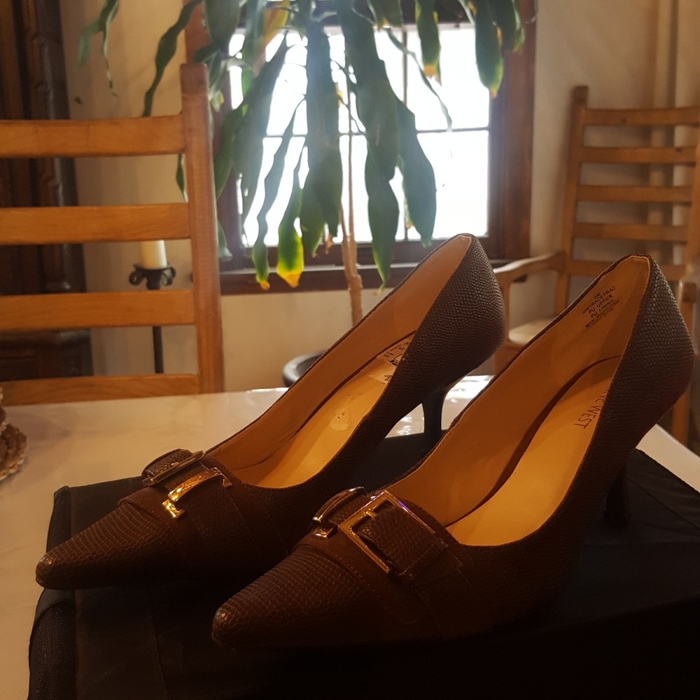 heels - Picture 4 of 4